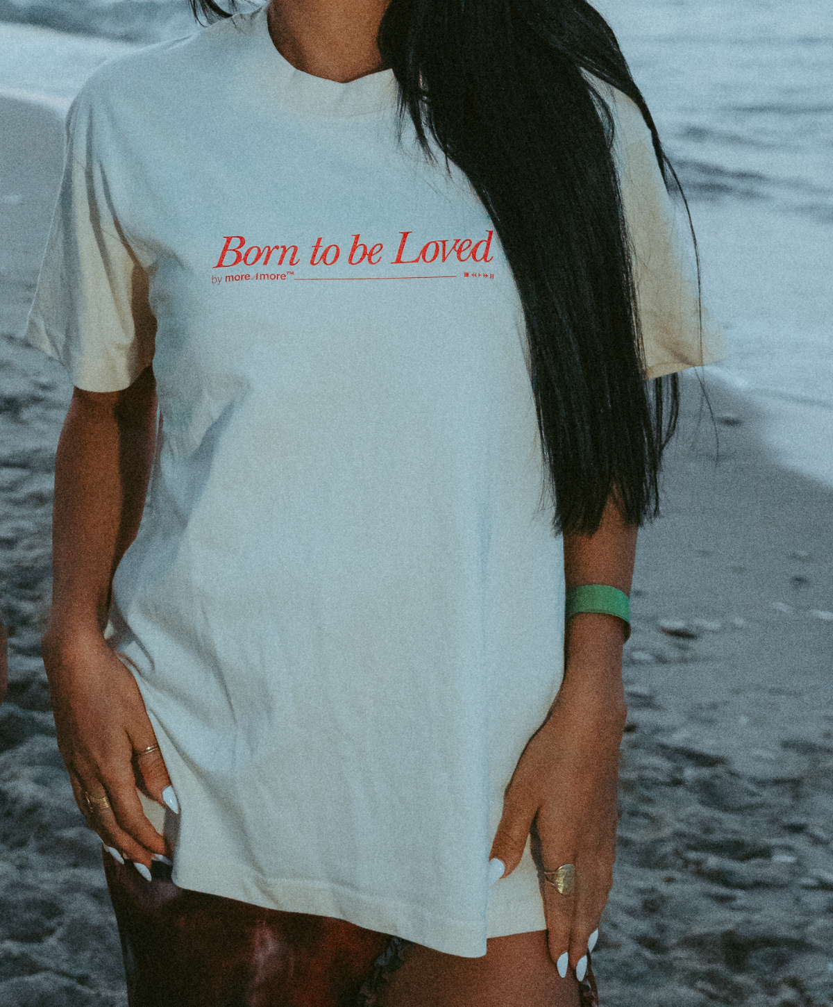 BORN TO BE LOVED TEE VANILLA