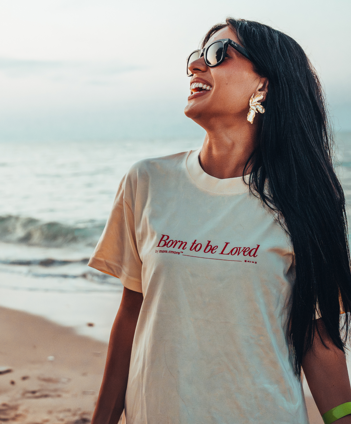 BORN TO BE LOVED TEE VANILLA
